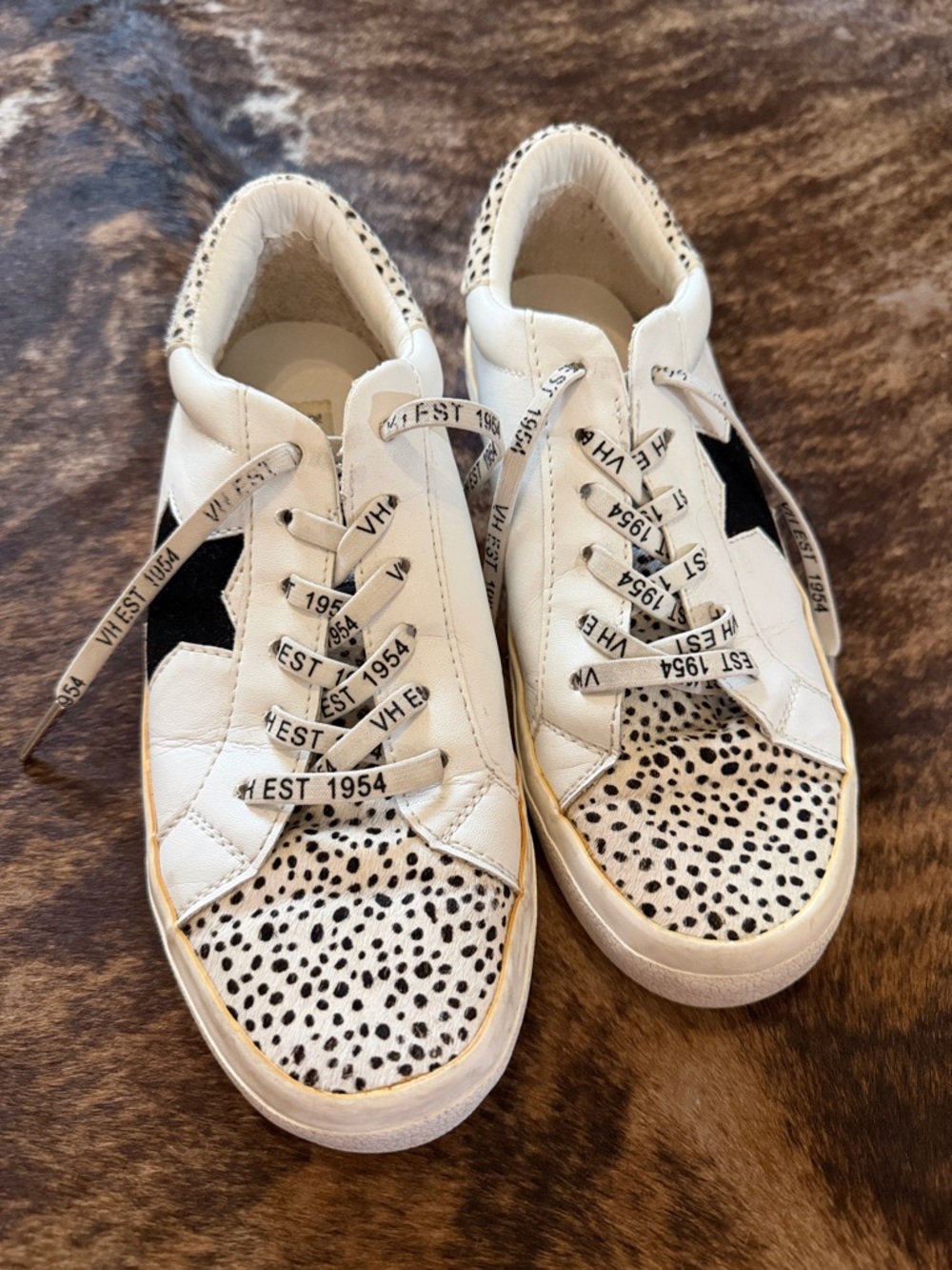 Vintage Havana White Black Spot Sneakers